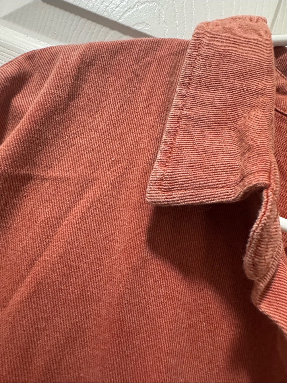 POL Just Like Grandma’s Couch Dusty Rose Button-Down Shirt with Floral Tapestry - Picture 5 of 5